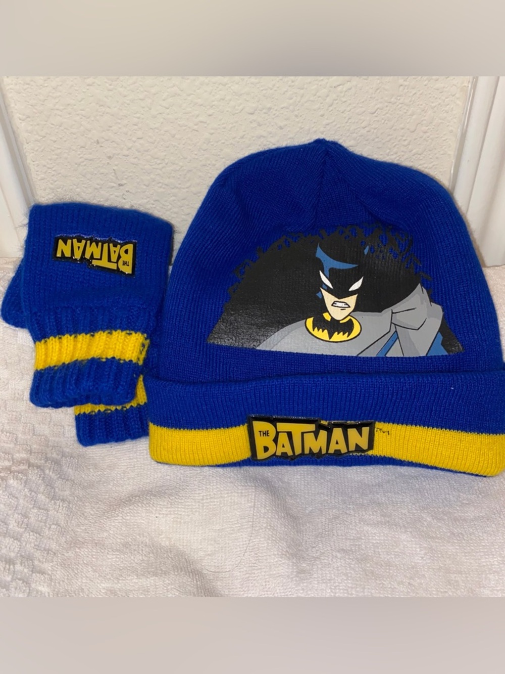 BATMAN beanie and mittens set DC comics fits kids